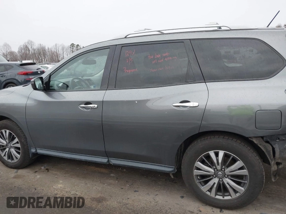 2018 Nissan Pathfinder S z VIN 5N1DR2MM5JC638871, wystawiony jako IAAI lot #41691038 z przebiegiem 96 284 mil mil oraz . Historia ofert i sprzedaży dostępna na DreamBid. Obrazek 15.