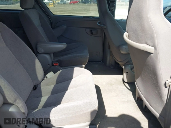 2003 Dodge Grand Caravan with VIN 2D4GP44323R191925, listed as a IAAI auction lot 41798743 with 204,264 mi miles and . Bid and sale history available at DreamBid. Image 8.