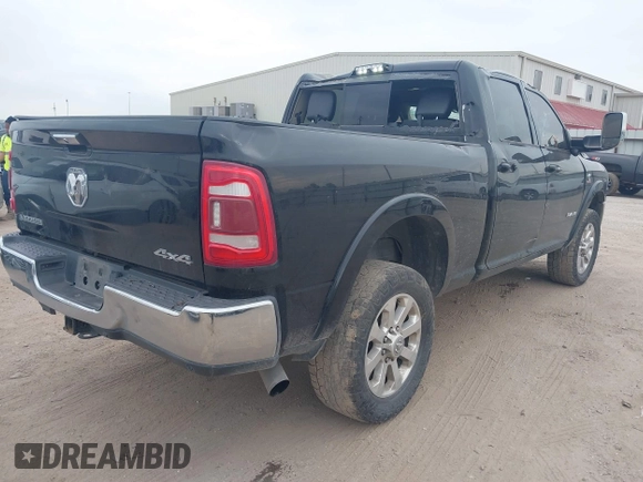 2020 Ram 2500 Laramie z VIN 3C6UR5FL6LG284652, wystawiony jako IAAI lot #41536970 z przebiegiem 92 566 mil mil oraz . Historia ofert i sprzedaży dostępna na DreamBid. Obrazek 4.