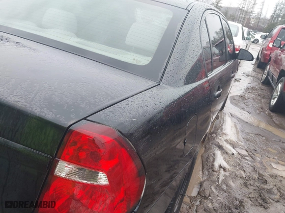 2005 Chevrolet Malibu with VIN 1G1ZS52FX5F336025, listed as a IAAI auction lot 41342052 with 199,729 mi miles. Bid and sale history available at carsss.com. Image 4.