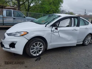 2020 Ford Fusion SE z VIN 3FA6P0LU2LR219671, wystawiony jako IAAI lot #41996821 z przebiegiem Nie podano mil oraz . Historia ofert i sprzedaży dostępna na DreamBid. Obrazek 17.