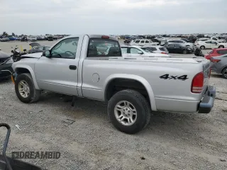 2004 Dodge Dakota with VIN 1D7GG16K44S700371, listed as a Copart auction lot 71213584 with 105,603 mi miles and Salvage Title. Bid and sale history available at DreamBid. Image 2.