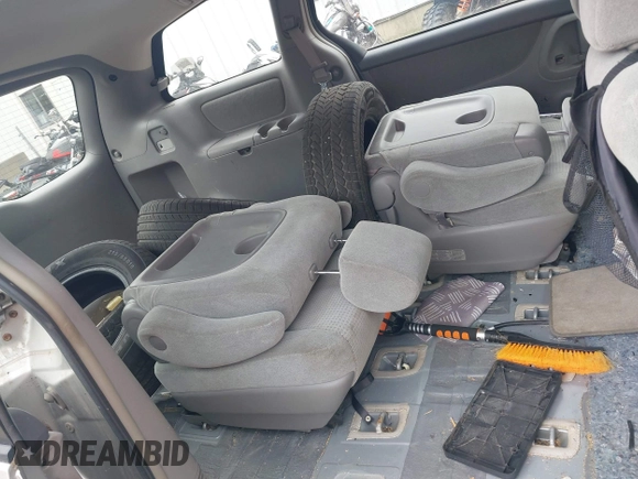2007 Toyota Sienna CE with VIN 5TDZK23C87S020782, listed as a IAAI auction lot 42179031 with 113,570 mi miles and . Bid and sale history available at DreamBid. Image 8.
