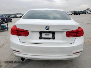 2018 BMW 3 Series 320i with VIN WBA8A9C54JAH12292, listed as a Copart auction lot 46130525 with 33,012 mi miles and Salvage Title. Bid and sale history available at carsss.com. Image 6.