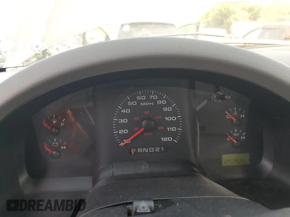 2004 Ford F-150 XL with VIN 1FTRF14W84NB32278, listed as a Copart auction lot 54551395 with 105,282 mi miles and Clean Title. Bid and sale history available at DreamBid. Image 9.