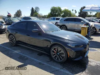 2024 BMW i4 M50 z VIN WBY33AW01RFS72681, wystawiony jako Copart lot #48484235 z przebiegiem 712 mil mil oraz Szkoda całkowita • Salvage title. Historia ofert i sprzedaży dostępna na DreamBid. Obrazek 4.