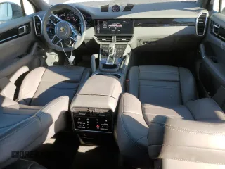 2021 Porsche Cayenne with VIN WP1BA2AY9MDA42251, listed as a Copart auction lot 82219674 with 15,657 mi miles and Non repairable. Bid and sale history available at DreamBid. Image 8.
