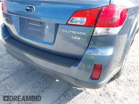 2013 Subaru Outback 2.5i with VIN 4S4BRBAC8D3255403, listed as a IAAI auction lot 41944789 with 163,903 mi miles. Bid and sale history available at carsss.com. Image 20.