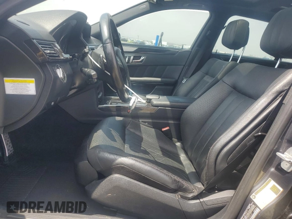 2010 Mercedes-Benz E 550 Luxury с VIN WDDHF7CB7AA225685, выставлен на аукционе Copart как лот 60713225 с пробегом 176 210 миль миль и Списание • Salvage title. История ставок и продаж доступна на DreamBid. Изображение 7.