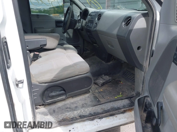 2006 Ford F-150 XL with VIN 1FTPF12V26KD98353, listed as a IAAI auction lot 42373225 with Not provided miles and . Bid and sale history available at DreamBid. Image 5.