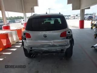 2016 Volkswagen Tiguan S with VIN WVGBV7AX2GW535784, listed as a IAAI auction lot 42130041 with 35,718 mi miles and . Bid and sale history available at DreamBid. Image 17.