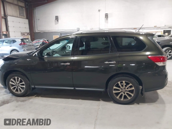 2016 Nissan Pathfinder Platinum with VIN 5N1AR2MM1GC601909, listed as a IAAI auction lot 42114650 with 151,423 mi miles. Bid and sale history available at carsss.com. Image 14.
