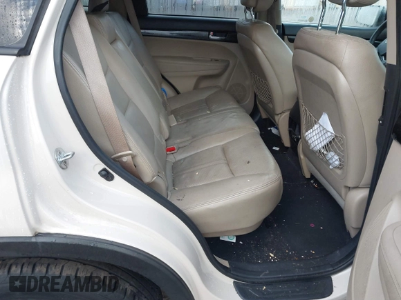 2011 Kia Sorento EX with VIN 5XYKU4A13BG003130, listed as a IAAI auction lot 41209337 with 162,058 mi miles. Bid and sale history available at carsss.com. Image 8.