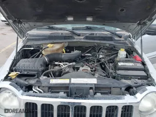 2007 Jeep Liberty Limited with VIN 1J4GL58K97W646776, listed as a IAAI auction lot 41851525 with 141,136 mi miles. Bid and sale history available at carsss.com. Image 10.