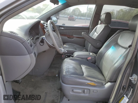 2005 Toyota Sienna XLE with VIN 5TDBA22C65S035980, listed as a Copart auction lot 54448335 with 292,194 mi miles and Salvage Title. Bid and sale history available at DreamBid. Image 7.