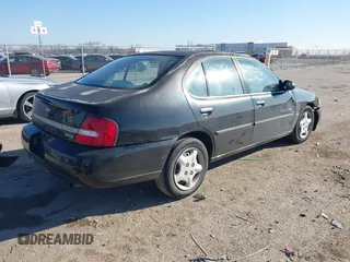 2001 Nissan Altima GXE with VIN 1N4DL01D81C220261, listed as a IAAI auction lot 41146808 with 140,840 mi miles. Bid and sale history available at carsss.com. Image 4.