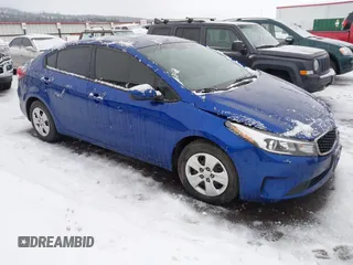 2017 Kia Forte LX with VIN 3KPFK4A7XHE057087, listed as a IAAI auction lot 41633624 with 82,829 mi miles. Bid and sale history available at carsss.com. Image 1.