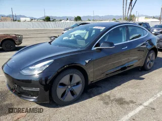 2019 Tesla Model 3 Mid Range z VIN 5YJ3E1EA8KF297321, wystawiony jako Copart lot #58754855 z przebiegiem 58 980 mil mil oraz Szkoda całkowita • Salvage title. Historia ofert i sprzedaży dostępna na DreamBid. Obrazek 1.