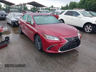 2025 Lexus ES 350 with VIN 58ADZ1B15SU188842, listed as a IAAI auction lot 42630513 with 4,835 mi miles and . Bid and sale history available at DreamBid. Image 1.