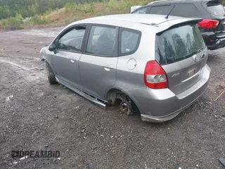 2007 Honda Fit Sport with VIN JHMGD38677S016268, listed as a IAAI auction lot 41973799 with 1 mi miles. Bid and sale history available at carsss.com. Image 3.