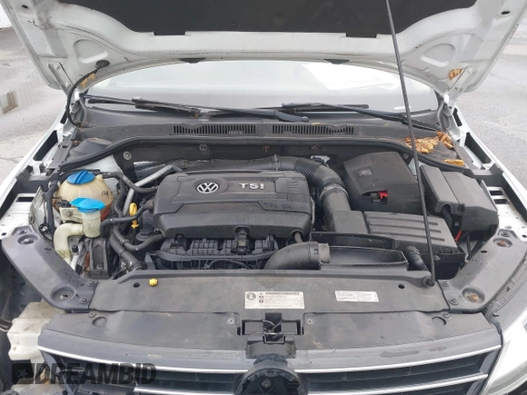 2015 Volkswagen Jetta SE with VIN 3VWD17AJ5FM305415, listed as a IAAI auction lot 42179447 with 154,535 mi miles and . Bid and sale history available at DreamBid. Image 10.