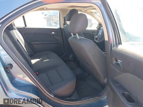2011 Ford Fusion SE with VIN 3FAHP0HA9BR178218, listed as a IAAI auction lot 41862449 with 98,083 mi miles. Bid and sale history available at carsss.com. Image 8.