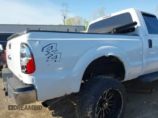 2015 Ford F-250 Lariat с VIN 1FT7W2B62FED60120, выставлен на аукционе IAAI как лот 42094823 с пробегом 82 542 миль миль и . История ставок и продаж доступна на DreamBid. Изображение 6.