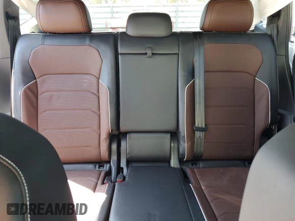 2024 Volkswagen Tiguan SEL R-Line with VIN 3VV4B7AX9RM043389, listed as a Copart auction lot 48455955 with 8,707 mi miles and Salvage title. Bid and sale history available at DreamBid. Image 10.