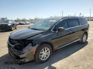 2020 Chrysler Voyager LX z VIN 2C4RC1CG8LR249086, wystawiony jako Copart lot #52195825 z przebiegiem 151 266 mil mil oraz Szkoda całkowita • Salvage title. Historia ofert i sprzedaży dostępna na DreamBid. Obrazek 1.