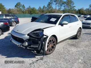 2020 Porsche Cayenne S z VIN WP1AB2AY9LDA28759, wystawiony jako IAAI lot #41832815 z przebiegiem Nie podano mil oraz . Historia ofert i sprzedaży dostępna na DreamBid. Obrazek 17.
