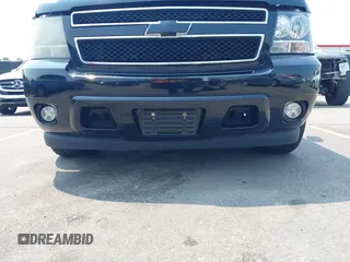 2007 Chevrolet Tahoe LTZ with VIN 1GNFC13007R111180, listed as a IAAI auction lot 42381749 with 126,472 mi miles and . Bid and sale history available at DreamBid. Image 6.