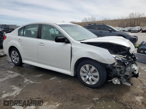 2013 Subaru Legacy 2.5i z VIN 4S3BMCA62D3040389, wystawiony jako Copart lot #50062795 z przebiegiem 181 180 mil mil oraz Szkoda całkowita • Salvage title. Historia ofert i sprzedaży dostępna na DreamBid. Obrazek 4.