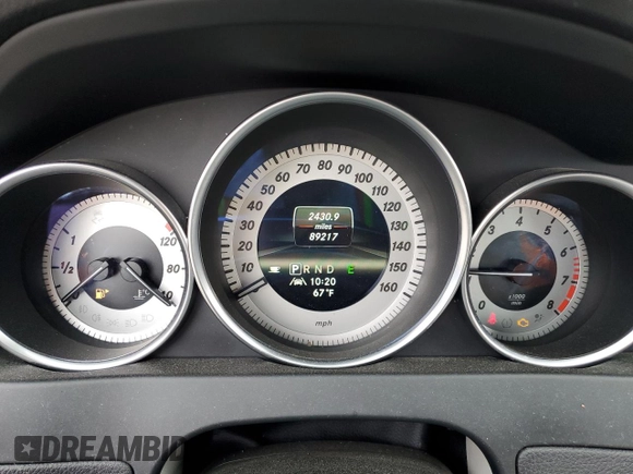 2013 Mercedes-Benz C 250 z VIN WDDGJ4HB8DG000369, wystawiony jako Copart lot #59053675 z przebiegiem 89 217 mil mil oraz Szkoda całkowita • Salvage title. Historia ofert i sprzedaży dostępna na DreamBid. Obrazek 9.