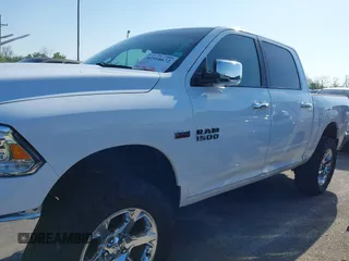 2015 Ram 1500 Lone Star z VIN 1C6RR6LT9FS729205, wystawiony jako IAAI lot #41918672 z przebiegiem 165 210 mil mil oraz . Historia ofert i sprzedaży dostępna na DreamBid. Obrazek 14.