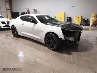 2020 Chevrolet Camaro 1SS with VIN 1G1FE1R77L0124880, listed as a IAAI auction lot 41577080 with 49,995 mi miles. Bid and sale history available at carsss.com. Image 1.