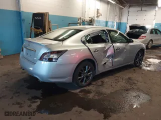 2012 Nissan Maxima 3.5 S with VIN 1N4AA5AP9CC808060, listed as a IAAI auction lot 41398701 with 136,824 mi miles. Bid and sale history available at carsss.com. Image 4.