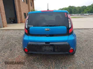 2016 Kia Soul + z VIN KNDJP3A57G7310952, wystawiony jako IAAI lot #42383847 z przebiegiem 165 774 mil mil oraz . Historia ofert i sprzedaży dostępna na DreamBid. Obrazek 16.