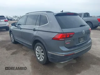 2018 Volkswagen Tiguan SEL with VIN 3VV3B7AX3JM000585, listed as a IAAI auction lot 41905836 with 99,114 mi miles and . Bid and sale history available at DreamBid. Image 3.