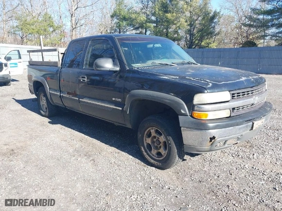 1999 Chevrolet Silverado 1500 LS with VIN 2GCEK19TXX1226824, listed as a IAAI auction lot 41750367 with 235,815 mi miles. Bid and sale history available at carsss.com. Image 1.