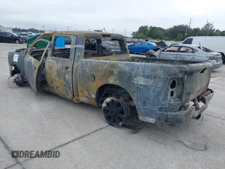 2022 Ram 2500 Laramie z VIN 3C6UR5FL2NG167783, wystawiony jako IAAI lot #41408087 z przebiegiem Nie podano mil oraz . Historia ofert i sprzedaży dostępna na DreamBid. Obrazek 3.