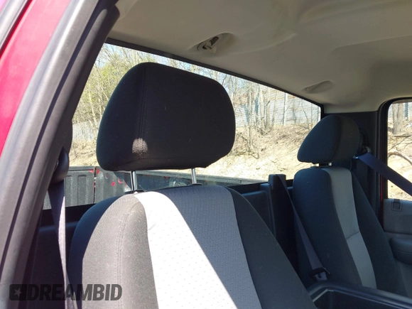 2009 Chevrolet Silverado 1500 Work Truck with VIN 1GCEK14C29Z187289, listed as a IAAI auction lot 42113066 with 109,077 mi miles. Bid and sale history available at carsss.com. Image 8.