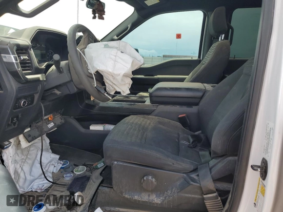 2022 Ford F-150 XL z VIN 1FTFW1E52NKD57923, wystawiony jako Copart lot #55446415 z przebiegiem 111 154 mil mil oraz Szkoda całkowita • Salvage title. Historia ofert i sprzedaży dostępna na DreamBid. Obrazek 7.