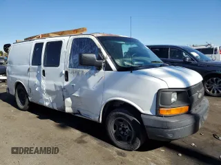 2005 Chevrolet Express Cargo z VIN 1GCFG15X751112877, wystawiony jako Copart lot #77494014 z przebiegiem 349 555 mil mil oraz Czysty tytuł • Clean title. Historia ofert i sprzedaży dostępna na DreamBid. Obrazek 4.