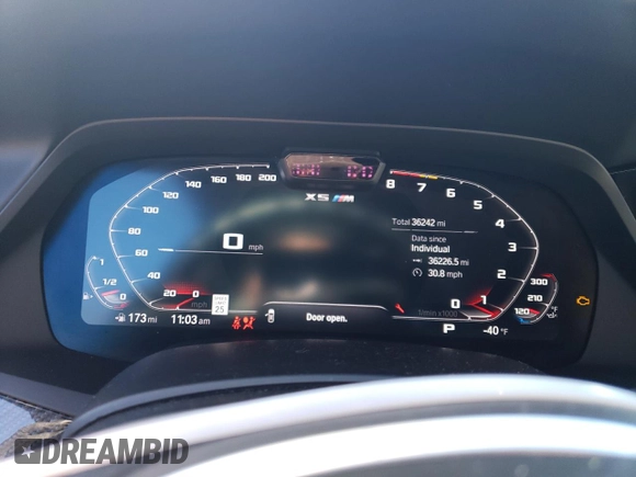 2022 BMW X5 M z VIN 5YMJU0C06N9M49374, wystawiony jako Copart lot #41621645 z przebiegiem 36 242 mil mil oraz Szkoda całkowita • Salvage title. Historia ofert i sprzedaży dostępna na DreamBid. Obrazek 9.