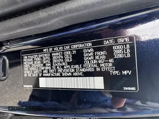 2017 Volvo XC90 Inscription with VIN YV4A22PL5H1131633, listed as a IAAI auction lot 42033784 with 192,154 mi miles. Bid and sale history available at carsss.com. Image 8.
