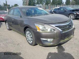 2015 Nissan Altima SV with VIN 1N4AL3APXFC414960, listed as a IAAI auction lot 41896369 with 118,439 mi miles and . Bid and sale history available at carsss.com. Image 1.