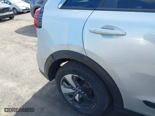 2017 Kia Niro FE with VIN KNDCB3LC4H5049067, listed as a IAAI auction lot 41732890 with 223,540 mi miles. Bid and sale history available at carsss.com. Image 19.