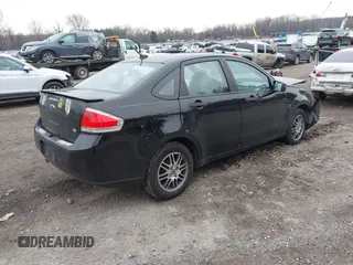 2011 Ford Focus SE with VIN 1FAHP3FN6BW140790, listed as a IAAI auction lot 41277430 with 114,192 mi miles. Bid and sale history available at carsss.com. Image 4.