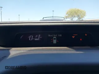 2017 Toyota Prius One z VIN JTDKDTB30H1594830, wystawiony jako IAAI lot #42271525 z przebiegiem 138 270 mil mil oraz . Historia ofert i sprzedaży dostępna na DreamBid. Obrazek 7.