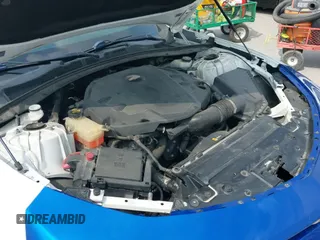 2017 Chevrolet Camaro 2LT z VIN 1G1FD1RS6H0143712, wystawiony jako IAAI lot #42293701 z przebiegiem 91 136 mil mil oraz . Historia ofert i sprzedaży dostępna na DreamBid. Obrazek 18.